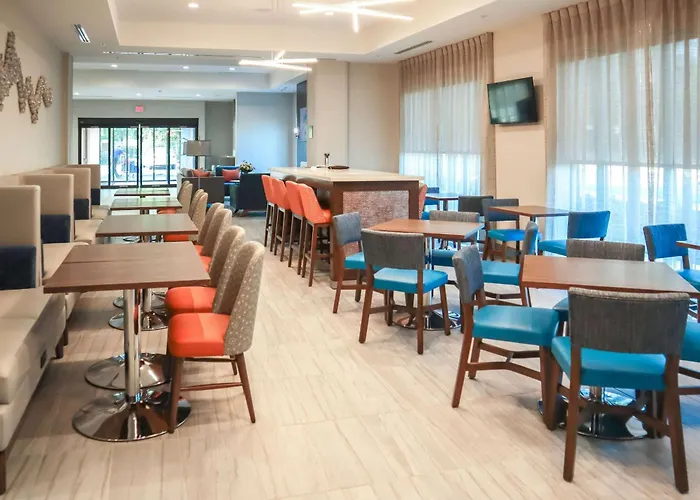Comfort Suites Gainesville Near University